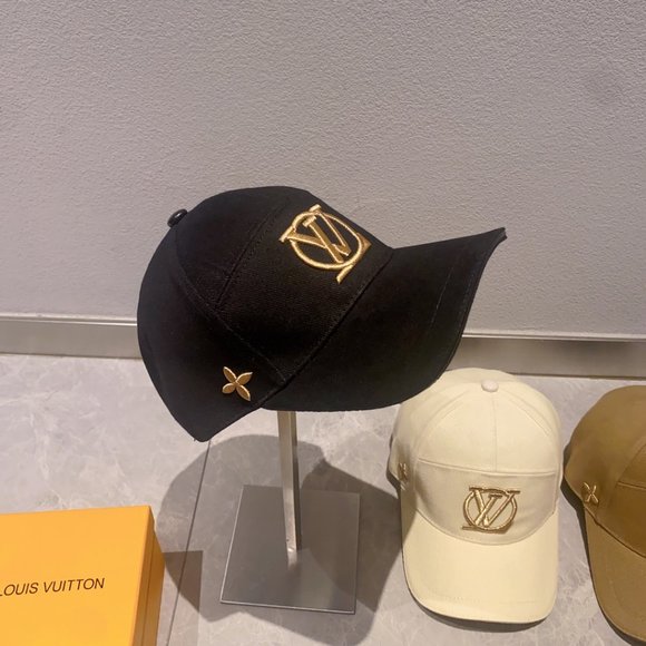 Lv embroidered lettered baseball cap - Picture 2 of 8